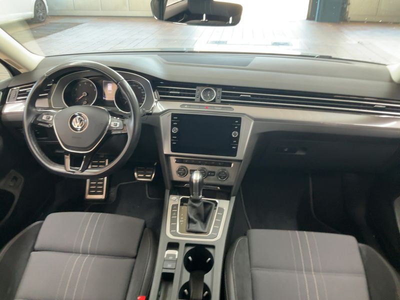 Volkswagen Passat Alltrack 2.0 TSI 4Motion BlueMotion Tech — zdjęcie 12