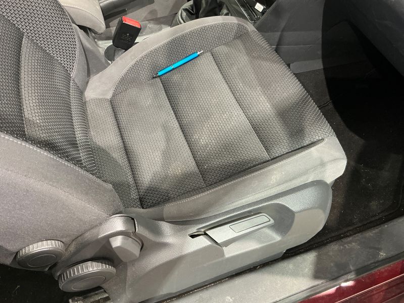 Volkswagen Touran 1.2 TSI Comfortline 2014 – снимка 33