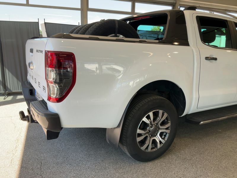 Ford Ranger 3.2 TDCi Doppelkabine 4x4 Wildtrak — zdjęcie 6