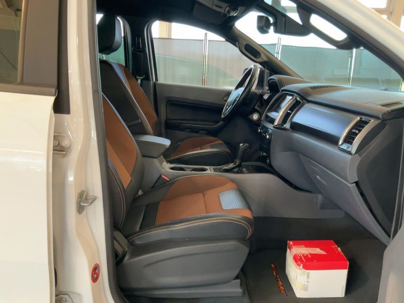 Ford Ranger 3.2 TDCi Doppelkabine 4x4 Wildtrak — zdjęcie 11