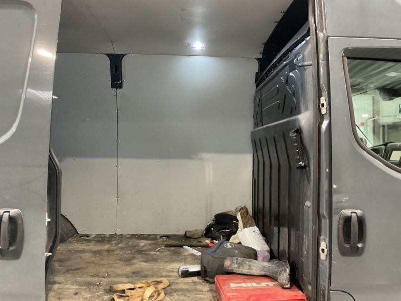 Iveco Daily 3.0 Diesel HKa 35 C V Radstand 3520 — zdjęcie 14