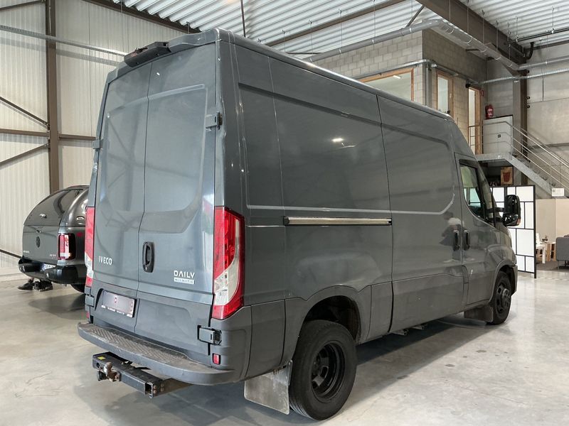 Iveco Daily 3.0 Diesel HKa 35 C V Radstand 3520 — zdjęcie 6