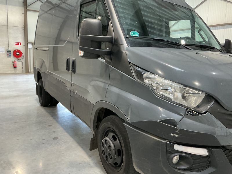 Iveco Daily 3.0 Diesel HKa 35 C V Radstand 3520 — zdjęcie 8