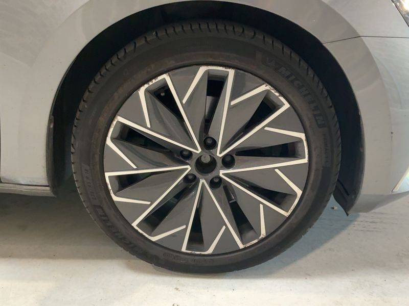 Skoda Superb 2.0 TDI L&K 2022 – снимка 11