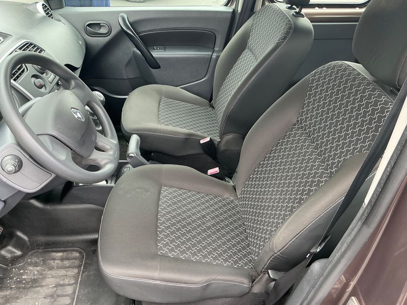 Renault Kangoo 1.2 TCe Energy Life 2015 – снимка 28
