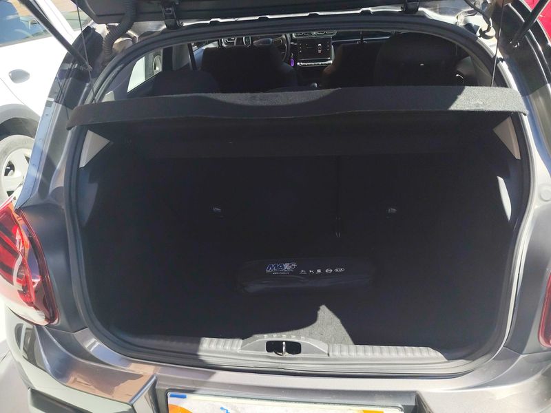 Citroen C3 1.2 PureTech Shine — zdjęcie 9