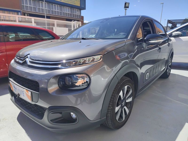 Citroen C3 1.2 PureTech Shine — zdjęcie 1