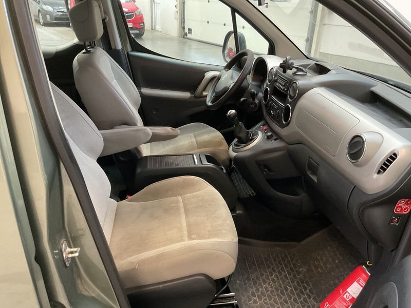 Peugeot Partner 1.6 HDi Comfort photo Peugeot Partner 1.6 HDi Comfort
