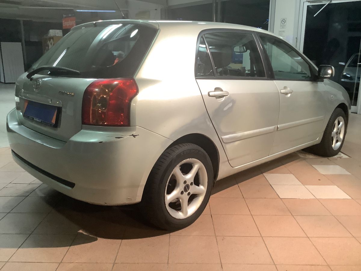 Toyota Corolla 1.6 Compact Sol