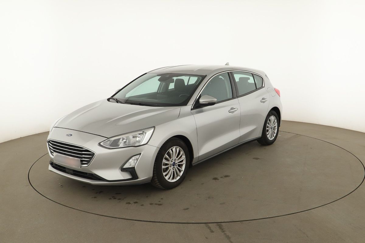 Ford Focus 2019 — photo 1