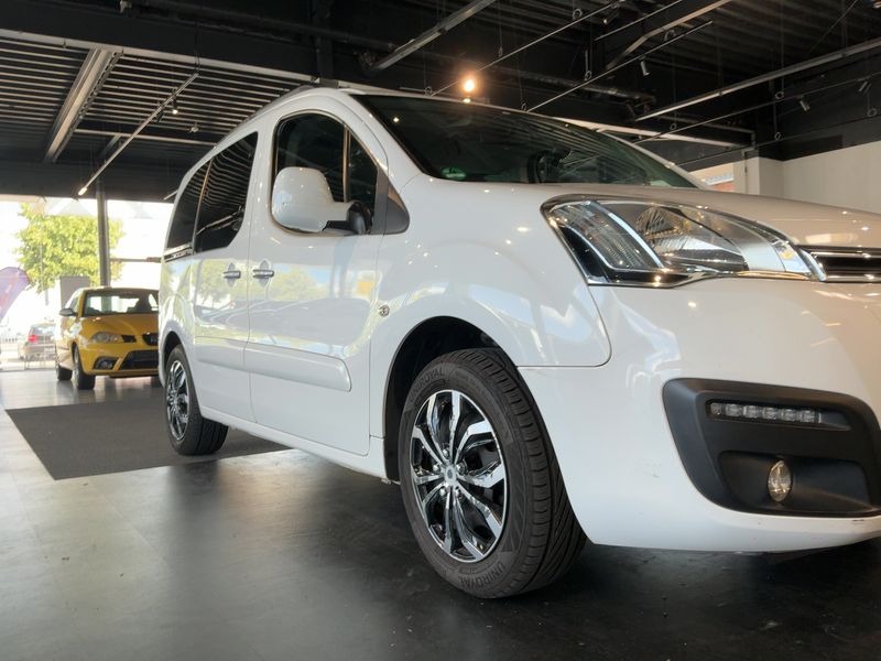 Citroen Berlingo 1.6 Blue-HDi Selection 2016 – снимка 12