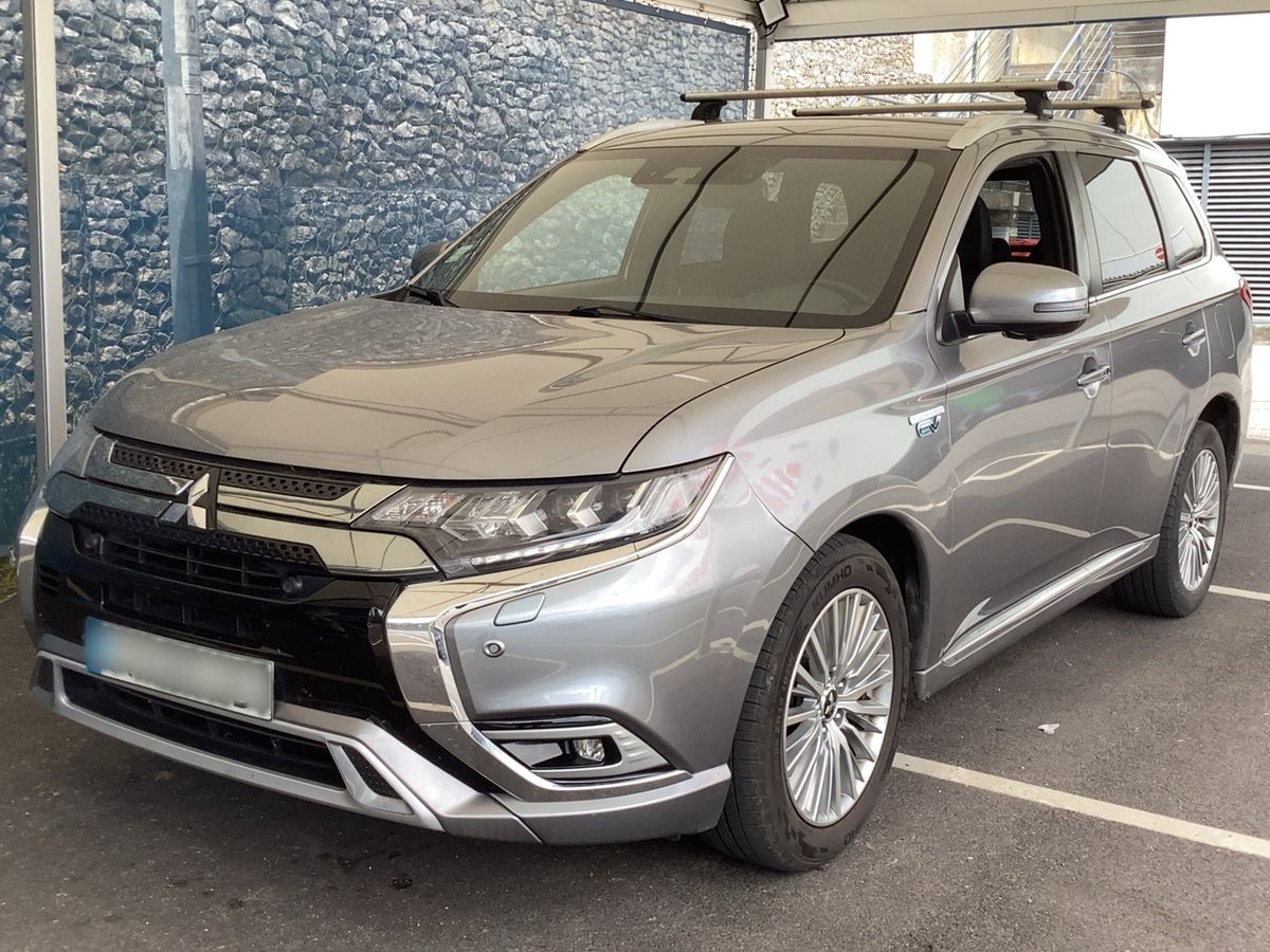Mitsubishi Outlander 2020
