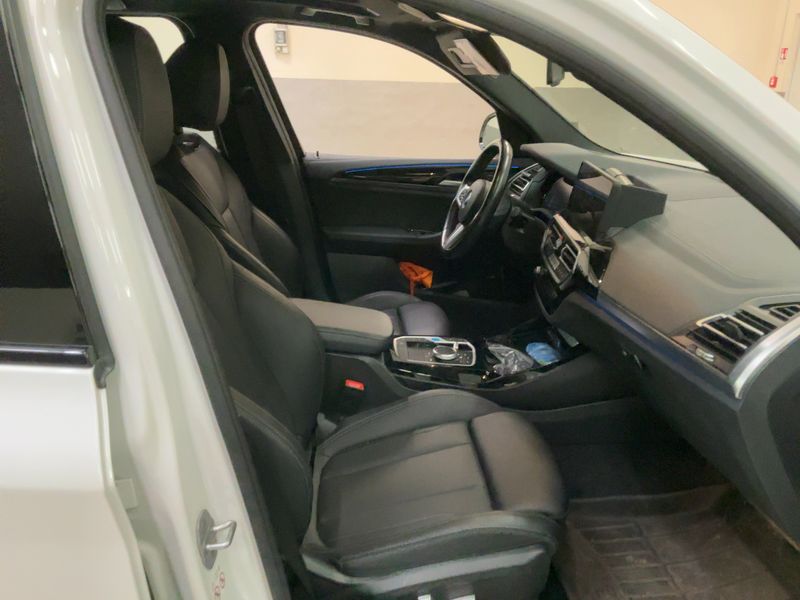 BMW iX3 electric drive 210 kW Inspiring — zdjęcie 11