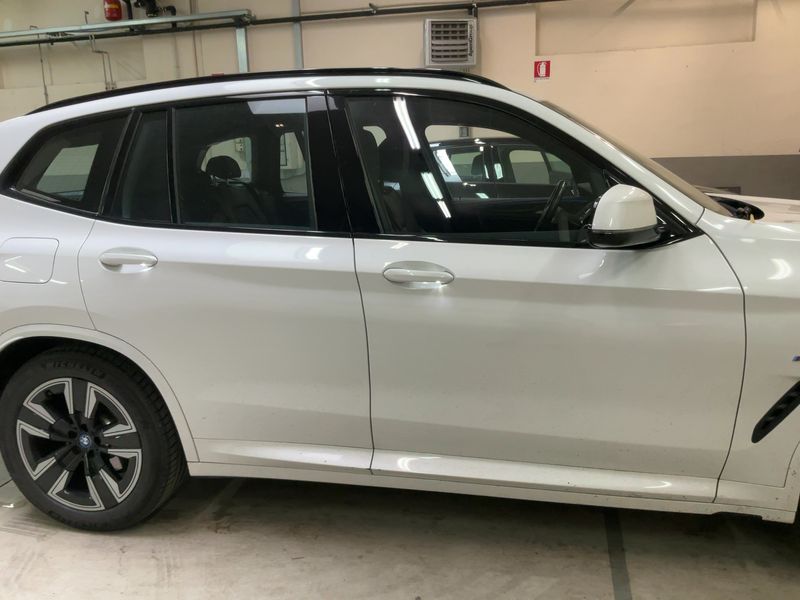 BMW iX3 electric drive 210 kW Inspiring — zdjęcie 7