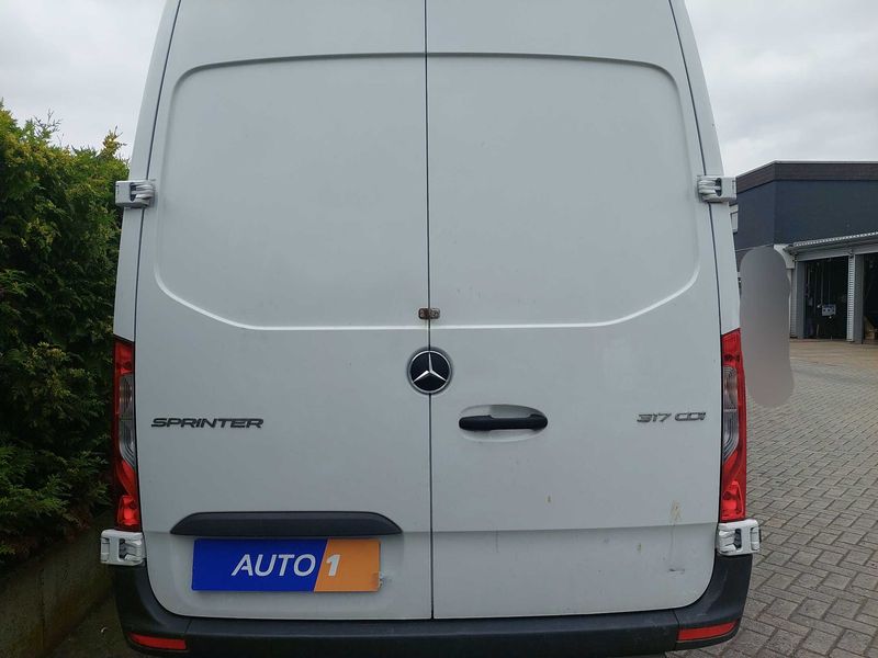 Mercedes-Benz Sprinter 317 CDI Kasten L3 / L4 — zdjęcie 4