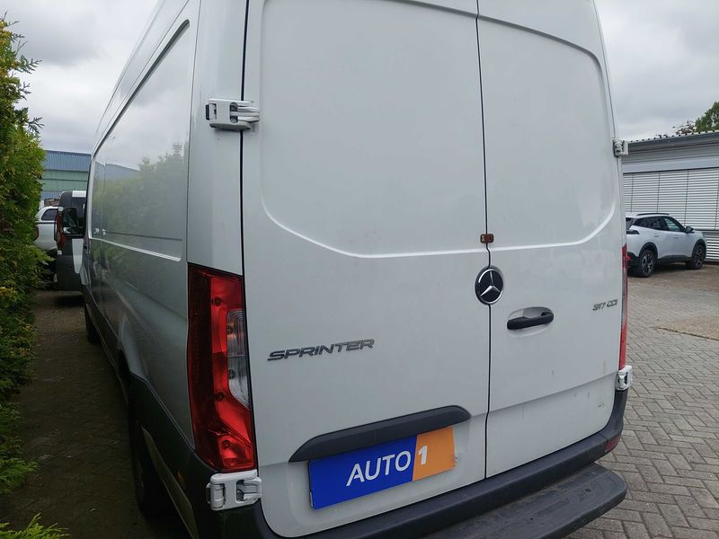 Mercedes-Benz Sprinter 317 CDI Kasten L3 / L4 — zdjęcie 3