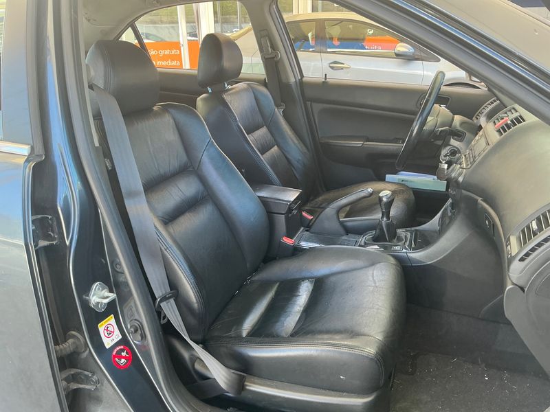 Honda Accord 2.2 CTDI I-CTDi Executive — zdjęcie 3