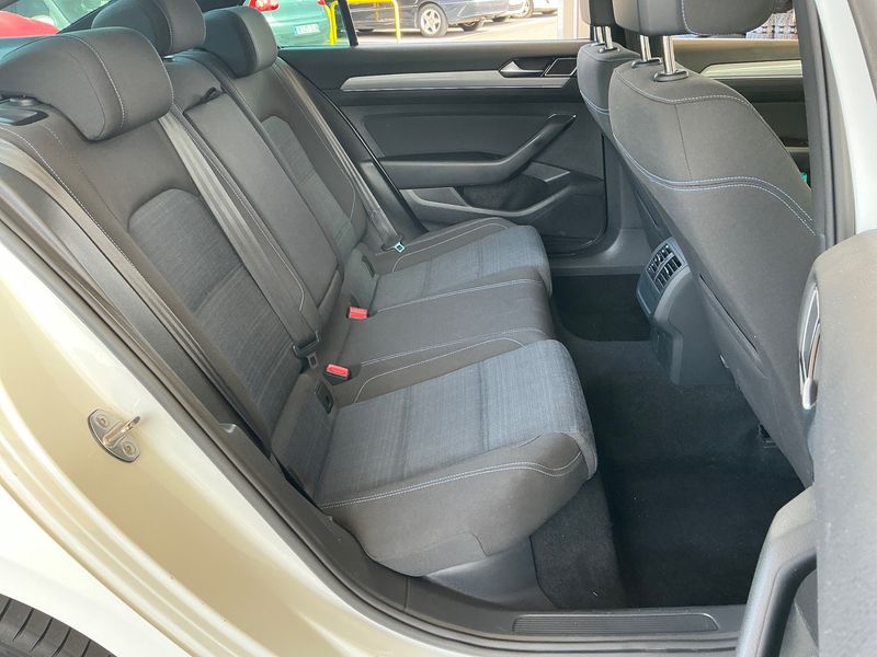 Volkswagen Passat 1.4 GTE — zdjęcie 14