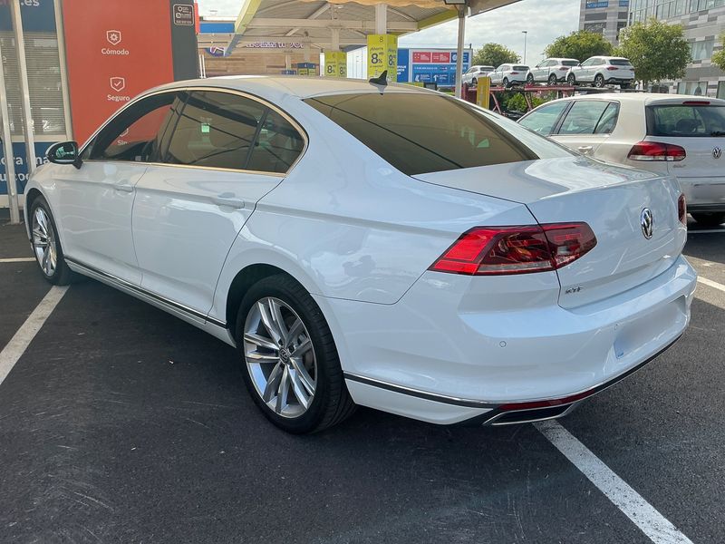 Volkswagen Passat 1.4 GTE — zdjęcie 3