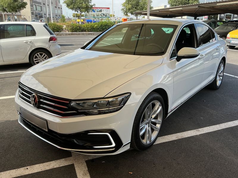 Volkswagen Passat 1.4 GTE — zdjęcie 1