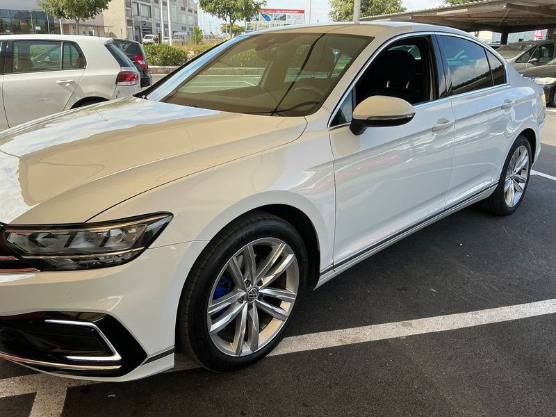 Volkswagen Passat 1.4 GTE — zdjęcie 2