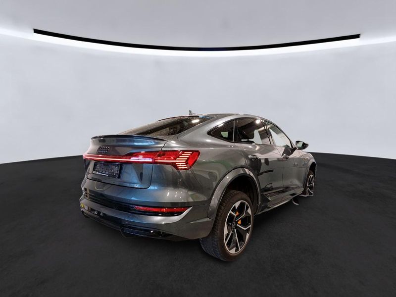 Audi e-tron Sportback e-tron S quattro — zdjęcie 15