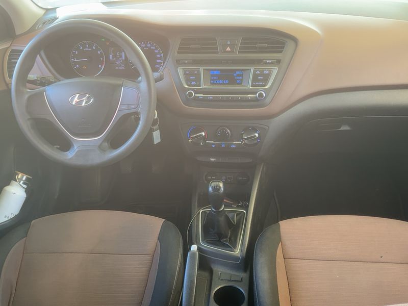 Hyundai i20 1.2 Initia — zdjęcie 12