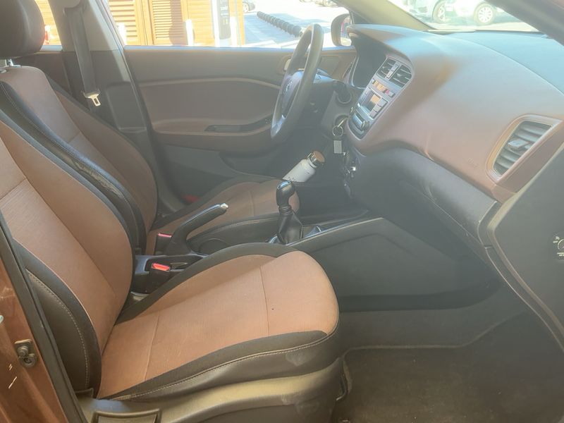 Hyundai i20 1.2 Initia — zdjęcie 11
