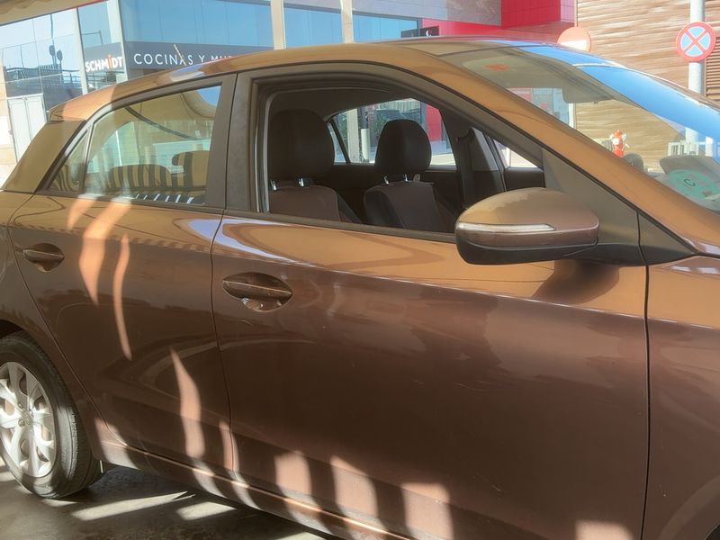 Hyundai i20 1.2 Initia — zdjęcie 7
