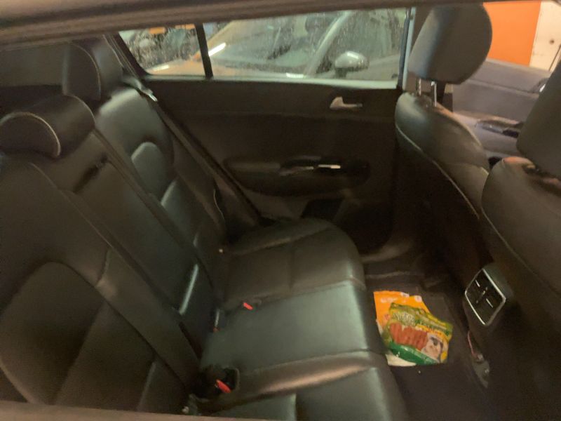Kia Sportage 1.7 CRDi Active 2WD — zdjęcie 14