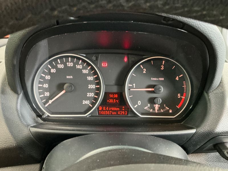 BMW 1er 118d — zdjęcie 13