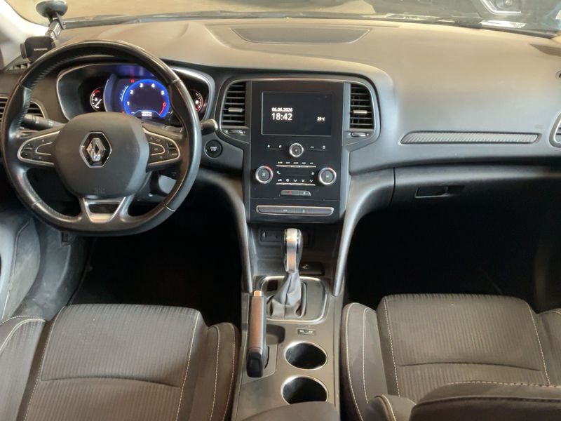 Renault Megane 1.3 TCe Business — zdjęcie 12
