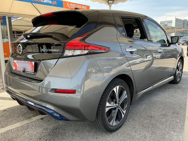 Nissan Leaf electric drive 110 kW N-Connecta — zdjęcie 6