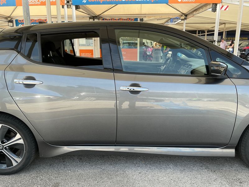 Nissan Leaf electric drive 110 kW N-Connecta — zdjęcie 7