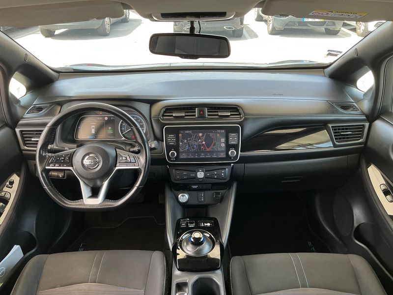 Nissan Leaf electric drive 110 kW N-Connecta — zdjęcie 12