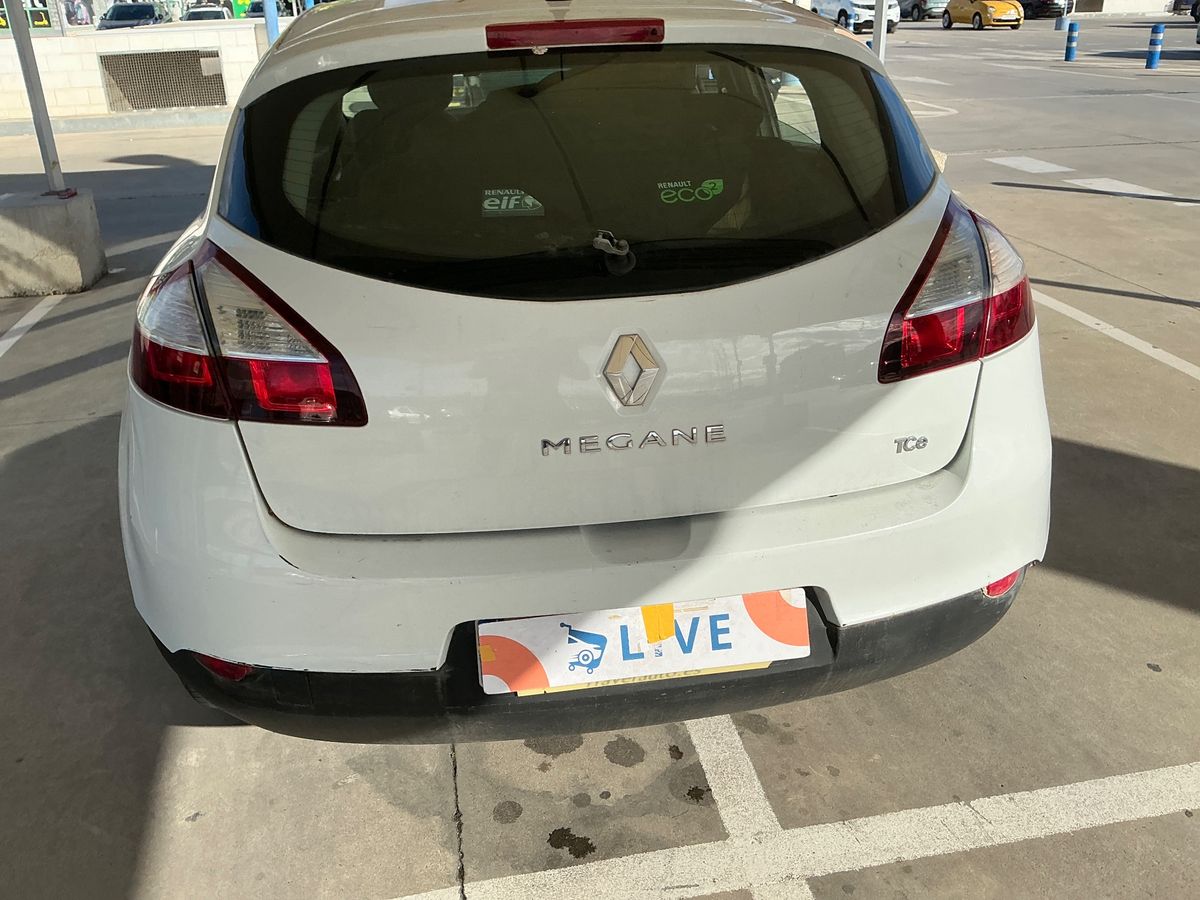 Renault Megane 2015 — photo 35