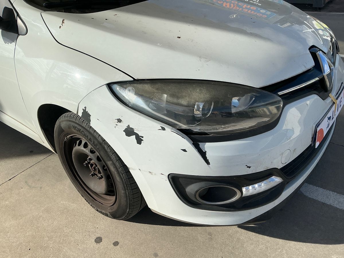 Renault Megane 2015 — photo 36