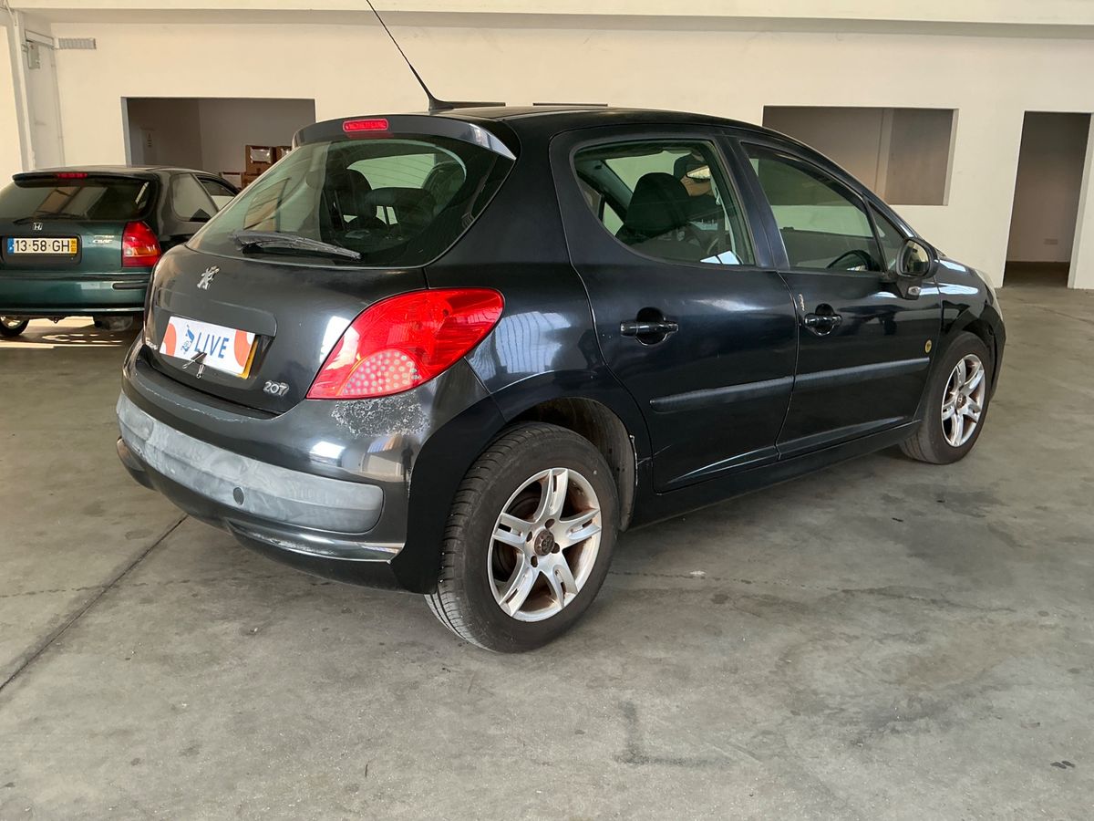 Peugeot 207 1.4 VTi Filou