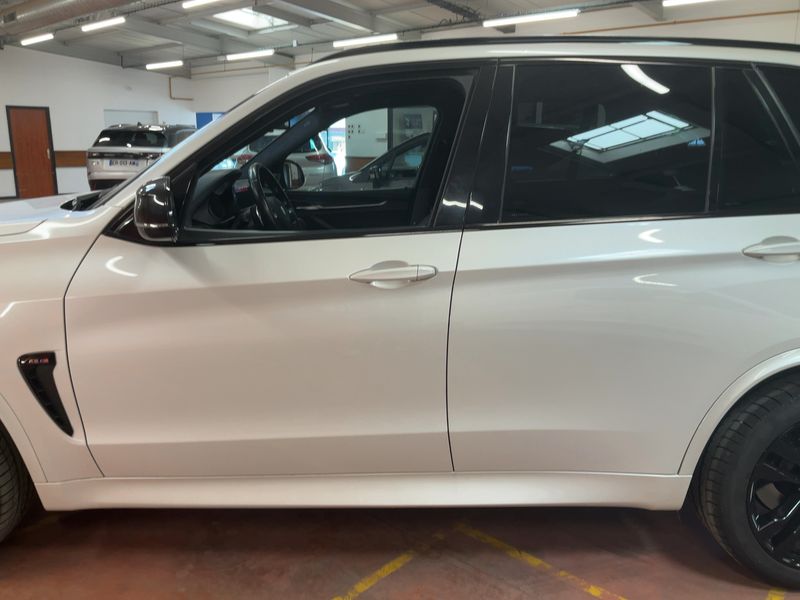 BMW X5 M50d — zdjęcie 4