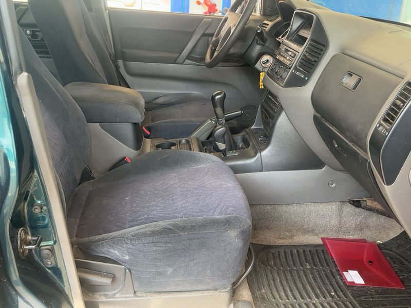 Mitsubishi Pajero 3.2 DI-D Avance — zdjęcie 11