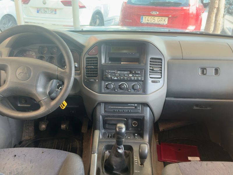Mitsubishi Pajero 3.2 DI-D Avance — zdjęcie 12