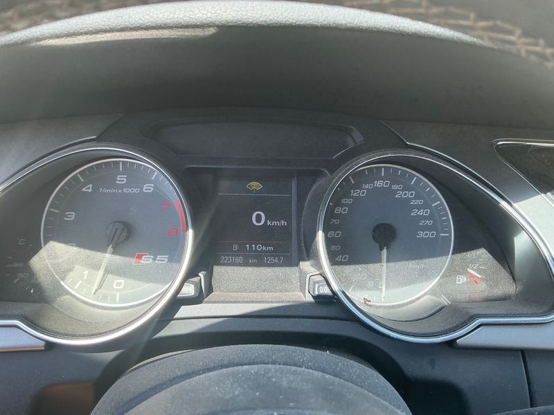 Audi S5 4.2 V8 FSI quattro — zdjęcie 13