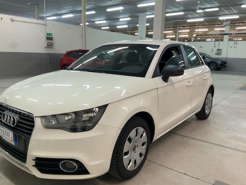 A1 Sportback 1.6 TDI Attraction