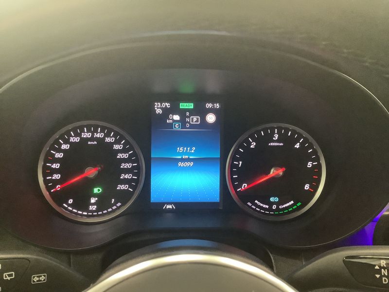 Mercedes-Benz GLC-Klasse GLC 300 de 4Matic — zdjęcie 13