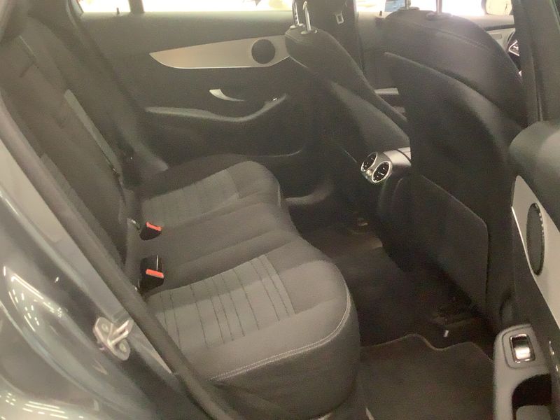 Mercedes-Benz GLC-Klasse GLC 300 de 4Matic — zdjęcie 14