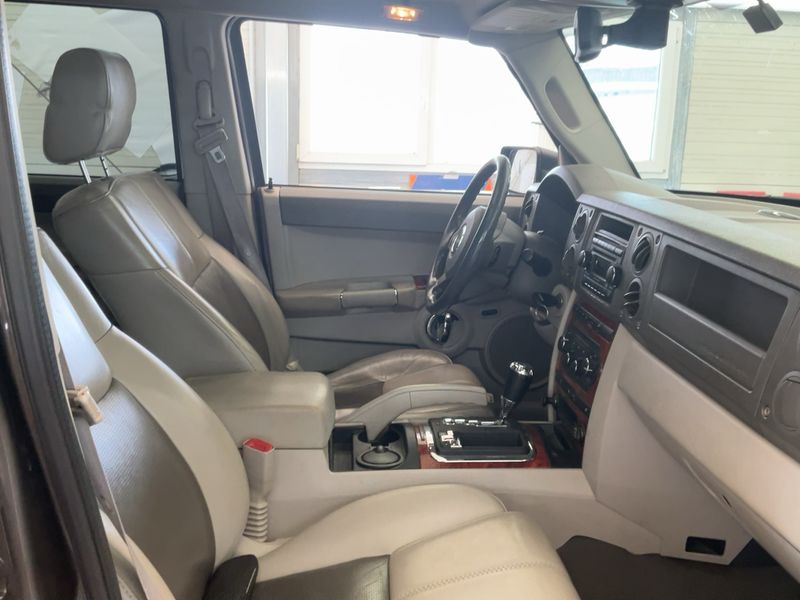 Jeep Commander 3.0 CRD V6 Limited — zdjęcie 11