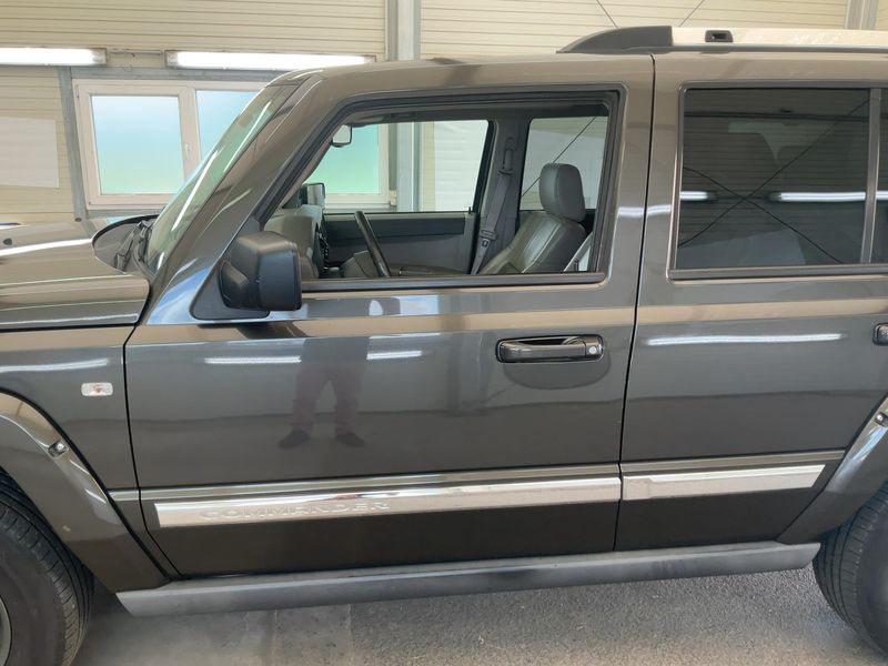 Jeep Commander 3.0 CRD V6 Limited — zdjęcie 4