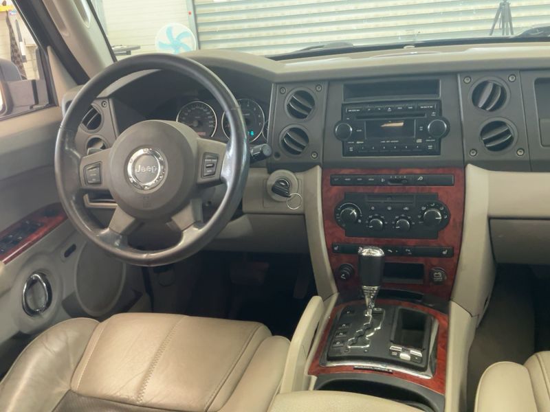 Jeep Commander 3.0 CRD V6 Limited — zdjęcie 12