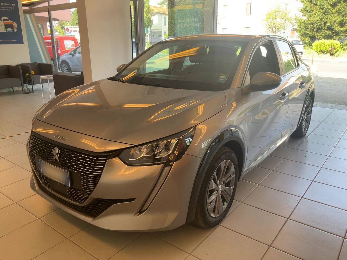 Peugeot 208 2021