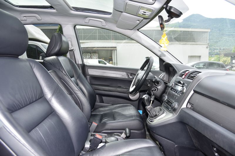 Honda CR-V 2.2 CTDI Executive — zdjęcie 10